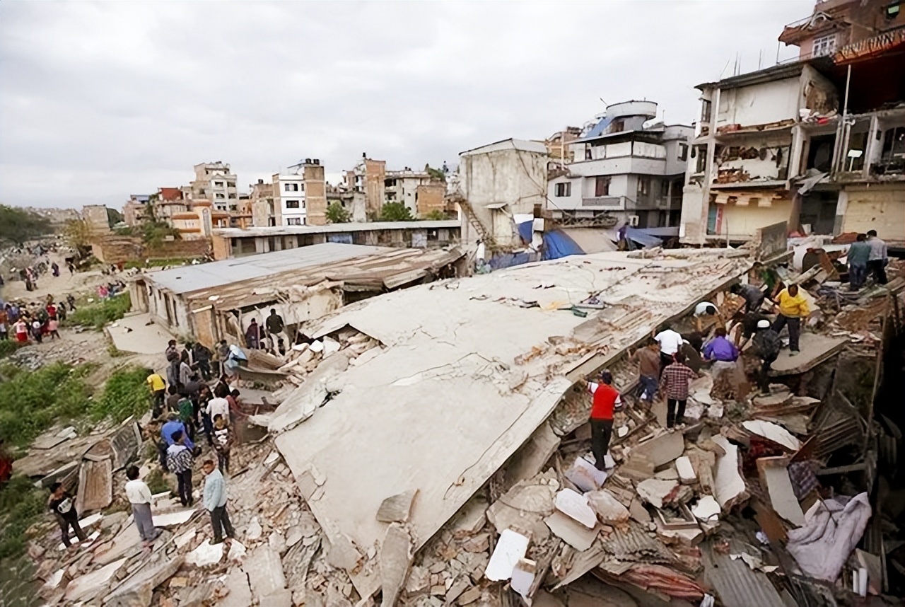 05年尼泊尔撤侨感动瞬间,2015年尼泊尔撤侨事件