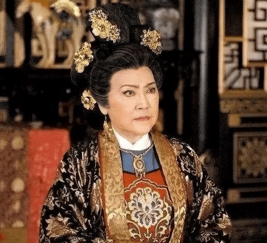 你回来吧李香琴谭炳文年轻时候,游龙戏凤谭炳文李香琴电视剧片段