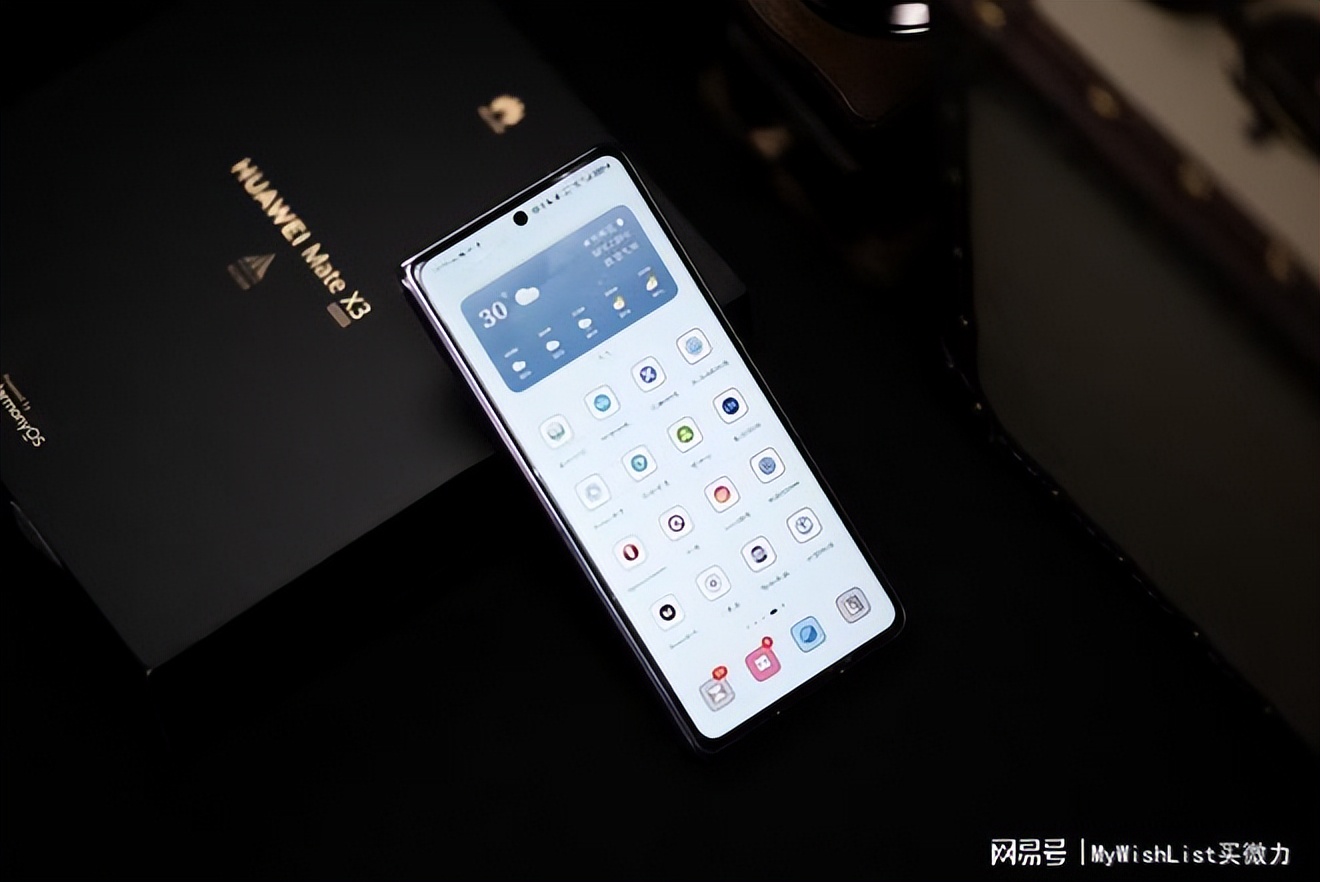 华为matex3测评,华为折叠手机matex3真实评测