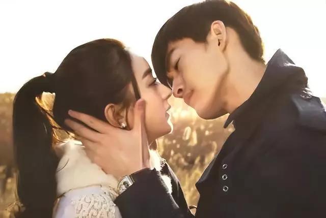 拍吻戏有心理反应怎么办顺其自然,拍吻戏感觉来了怎么办