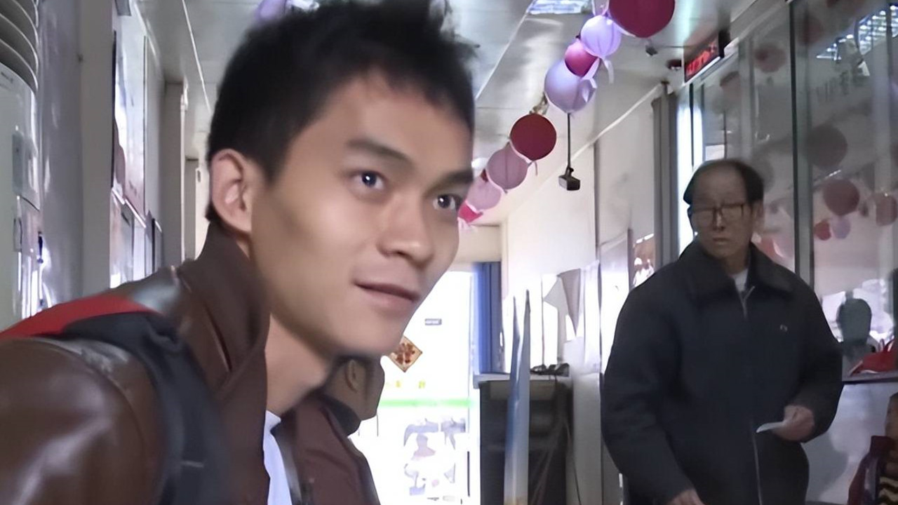 “高考钉子户”高考15次，只为上清华，今年参加高考时已35岁