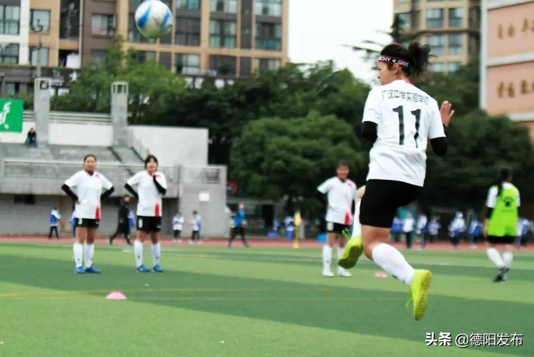 中国女足夺冠祝贺,中国女足夺冠各地球迷庆祝
