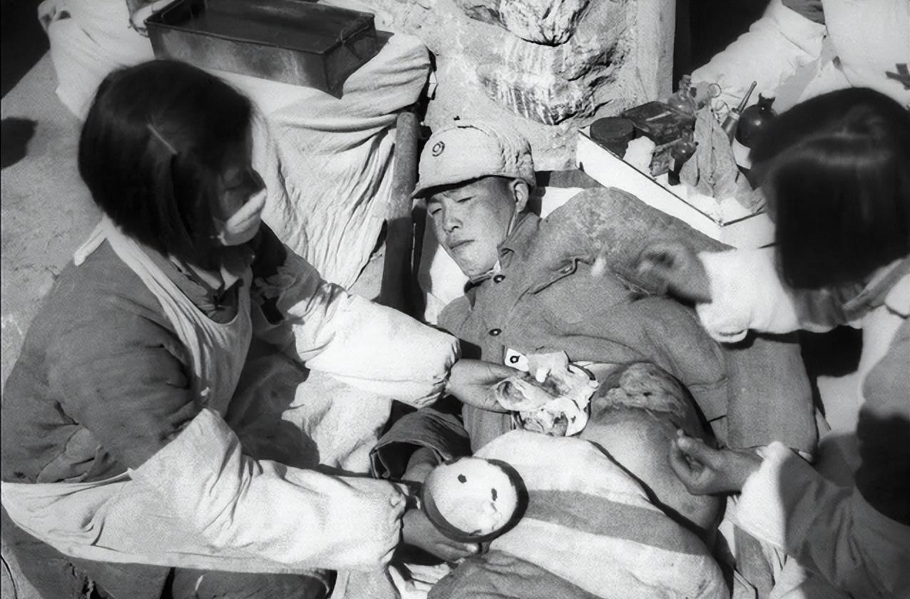 八路军女兵被敌人杀害,中国女兵被日本老兵杀害