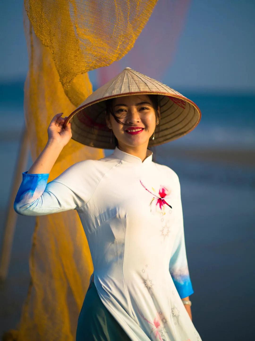 五十六个民族之柯尔克孜族服饰,五十六个民族服饰合集