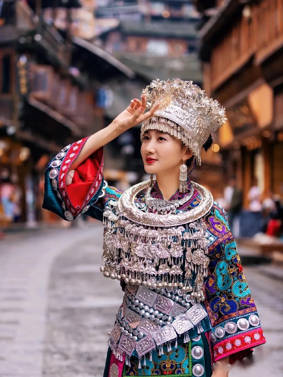 五十六个民族服饰大集锦,费青儿五十六个民族服饰合集