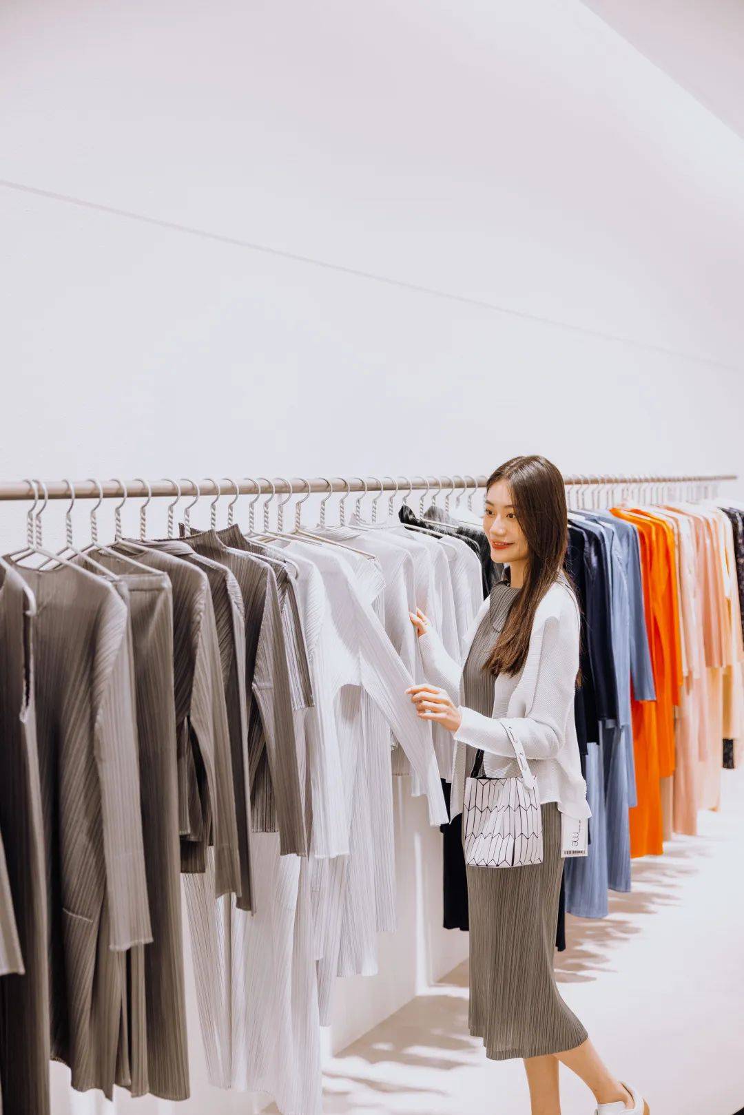 2023三宅一生包包哪款值得买,三宅一生水桶包2021