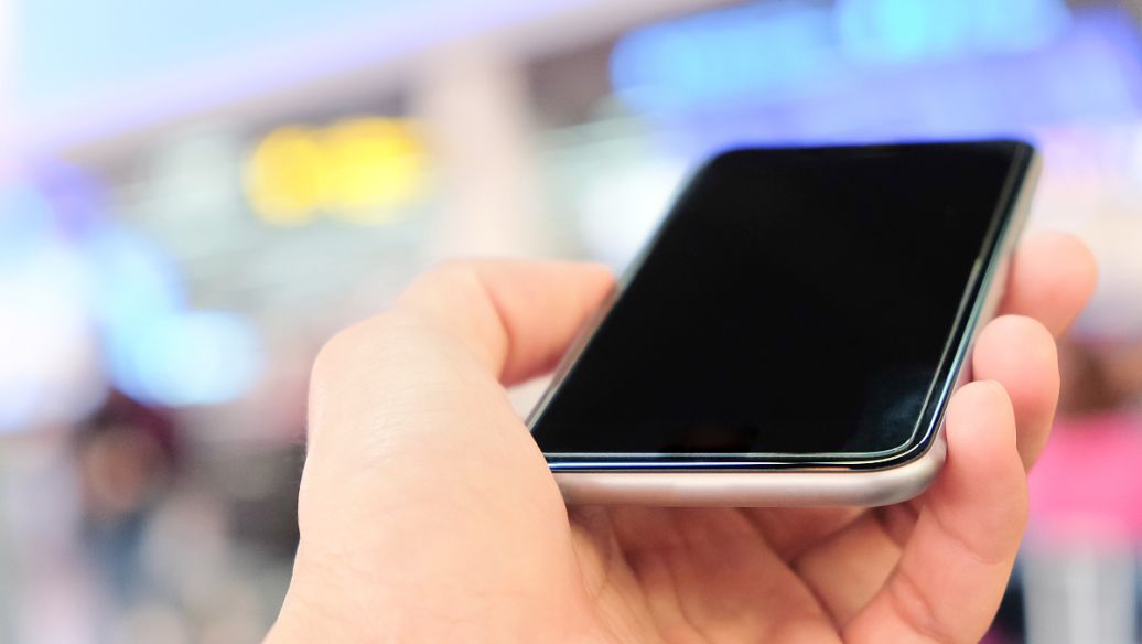 为什么官方不建议手机贴膜,手机贴膜现在到底有没有必要呢