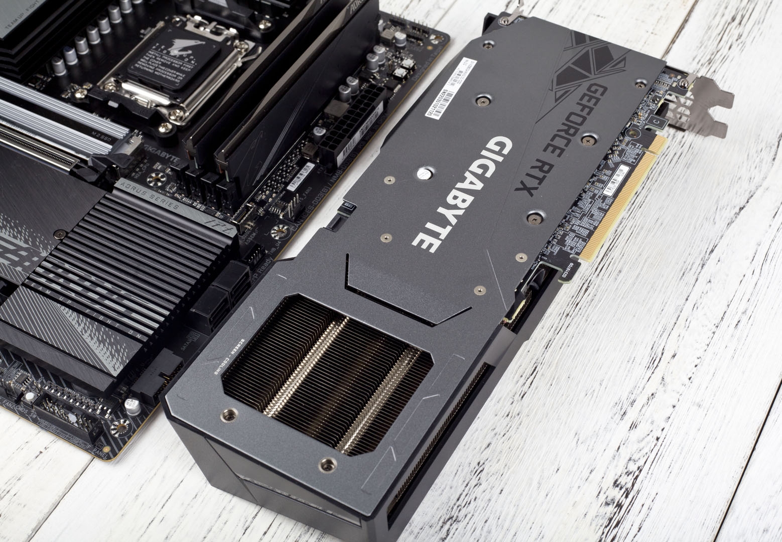 7000系列选配,技嘉x670小雕鉴赏