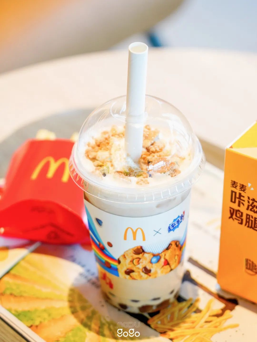 一口上头！麦当劳的新汉堡脆到了我的心巴上