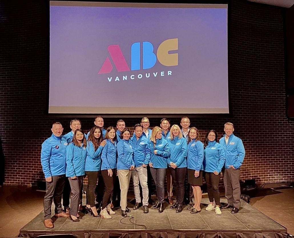 建市136年,温哥华迎来首位华裔市长,他为何能创造历史?