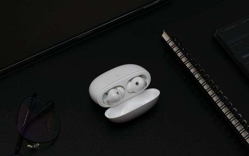 蓝牙耳机怎么选择比较好,蓝牙耳机买什么样的比较大的舒服