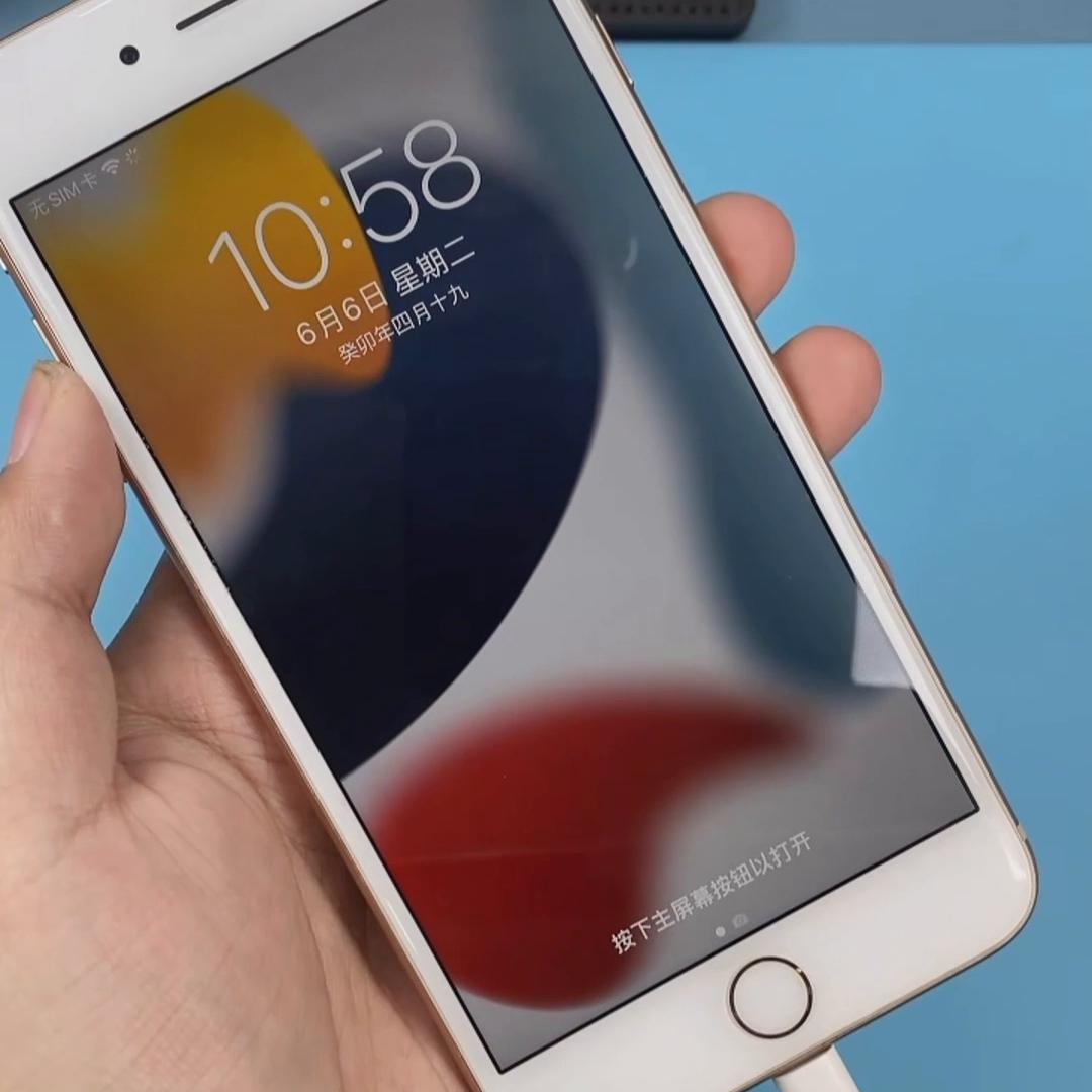 粉丝海鲜市场淘的二手机直接从卖家那里寄给李师傅换电芯#...