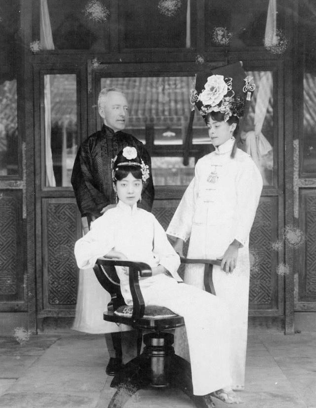 清朝灭亡后溥仪怎么处理,末代皇帝溥仪被剪掉的辫子图片