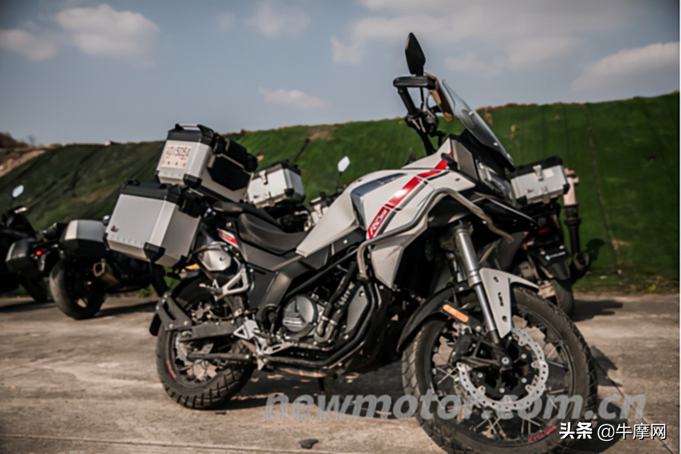 宗申1000型四缸三轮车试驾视频,宗申试驾