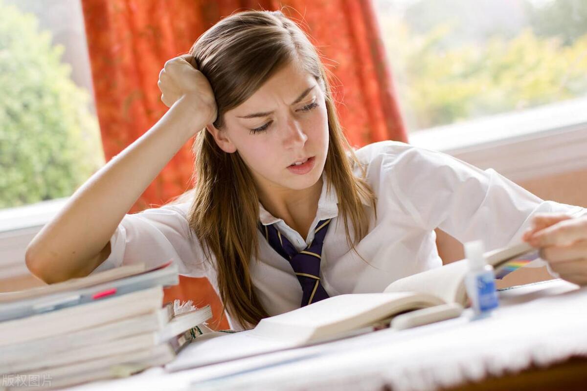 背单词是困难的事情,背单词不是一朝一夕的事情