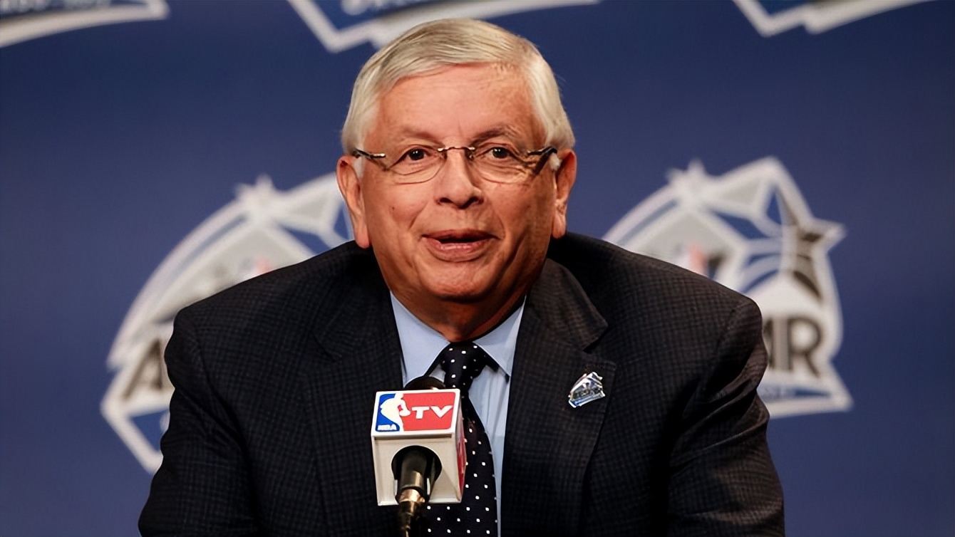 易建联追求过刘亦菲,易建联身价上亿迎娶巴西宝贝