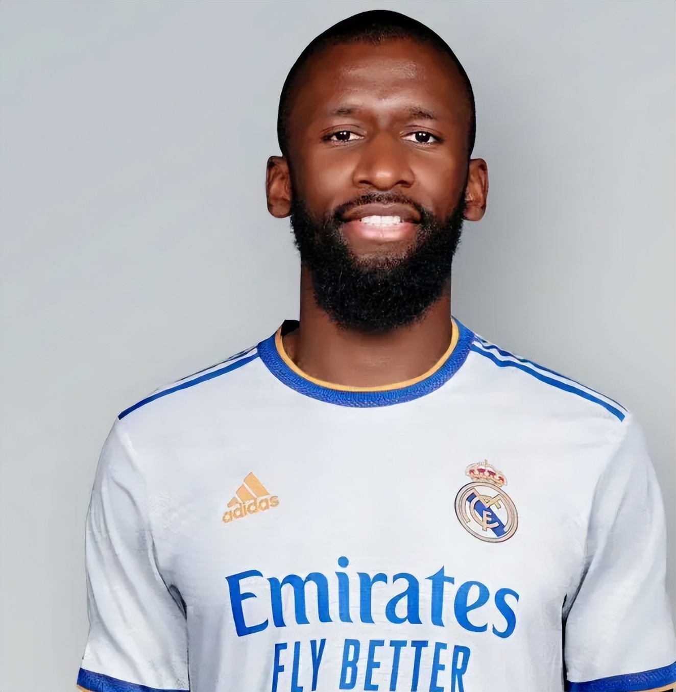 吕迪格皇马受伤,曝吕迪格左大腿受伤并不严重