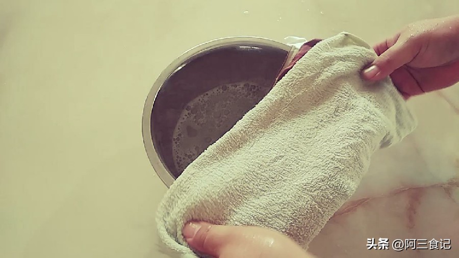 家里毛巾太多了可做什么用,毛巾太脏了用什么去黄