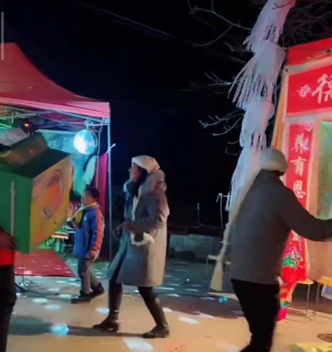 陕西老人去世跳舞的视频,陕西老人病逝