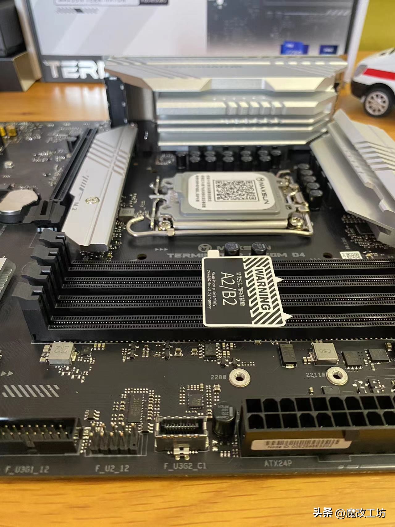 699元丐帮帮主760终结者主板本质跟七彩虹影驰无异!温度瞬间破百