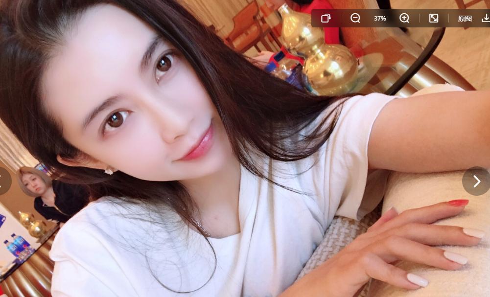 宋小粤和黄逸辉,cba啦啦队黄逸辉vs宋小粤