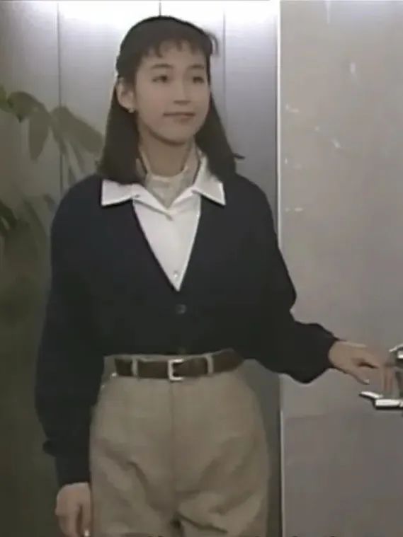 东京爱情故事赤名莉香穿搭,东京爱情故事里的赤名莉香