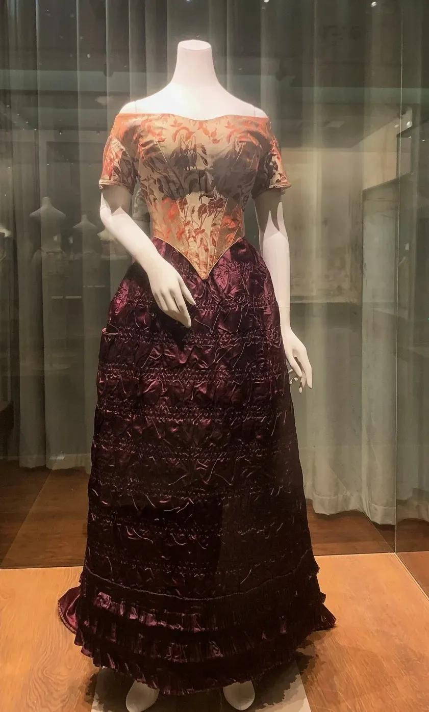 中国丝绸博物馆和中国之江博物馆,博物馆中国的服装