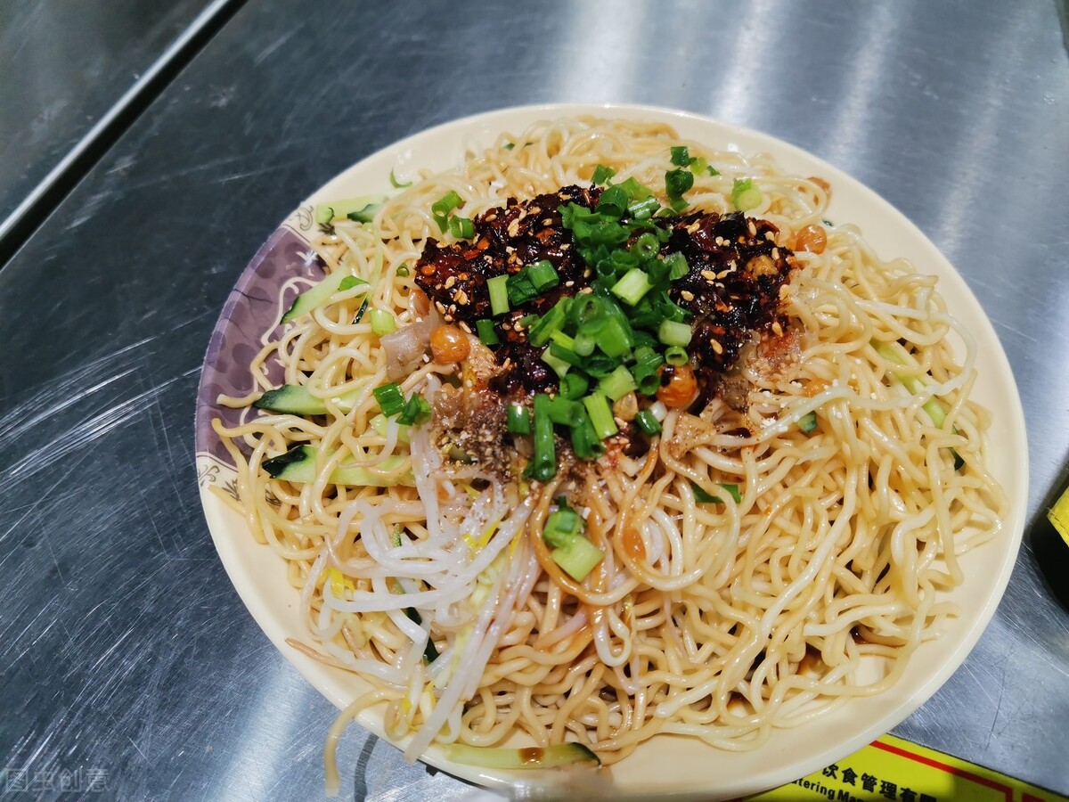 做凉面好吃的秘诀都在这里,想吃凉面不用擀面杖