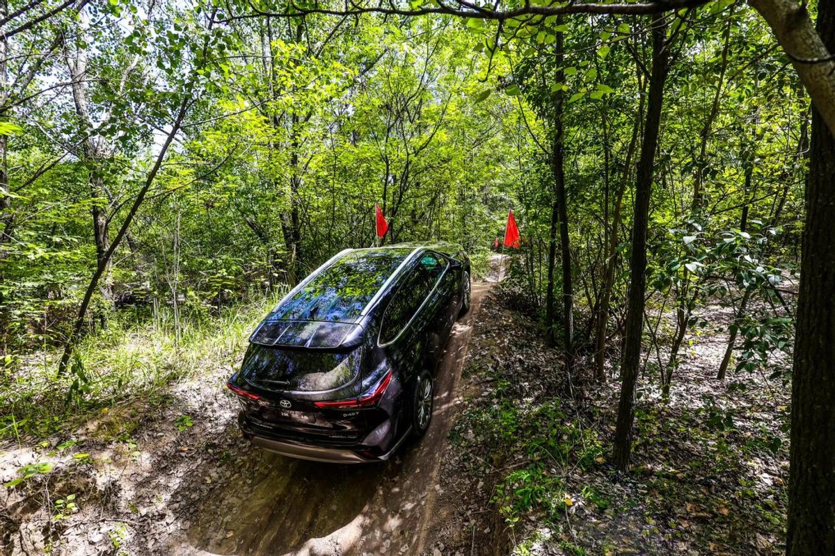 全新汉兰达第四代黑武士,全新第四代汉兰达2021款试驾