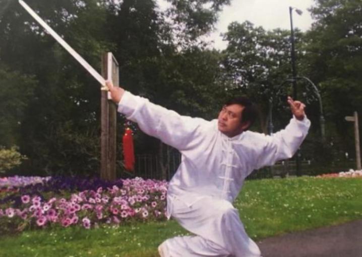 马保国为何装疯卖傻,曾经被大家嘲讽的马保国