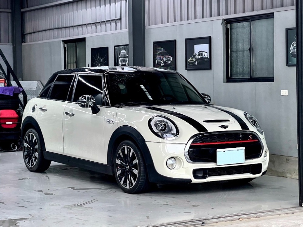 委托男友寄存，澳华女MINI爱车被盗卖，另有华女保时捷曾险遭不测