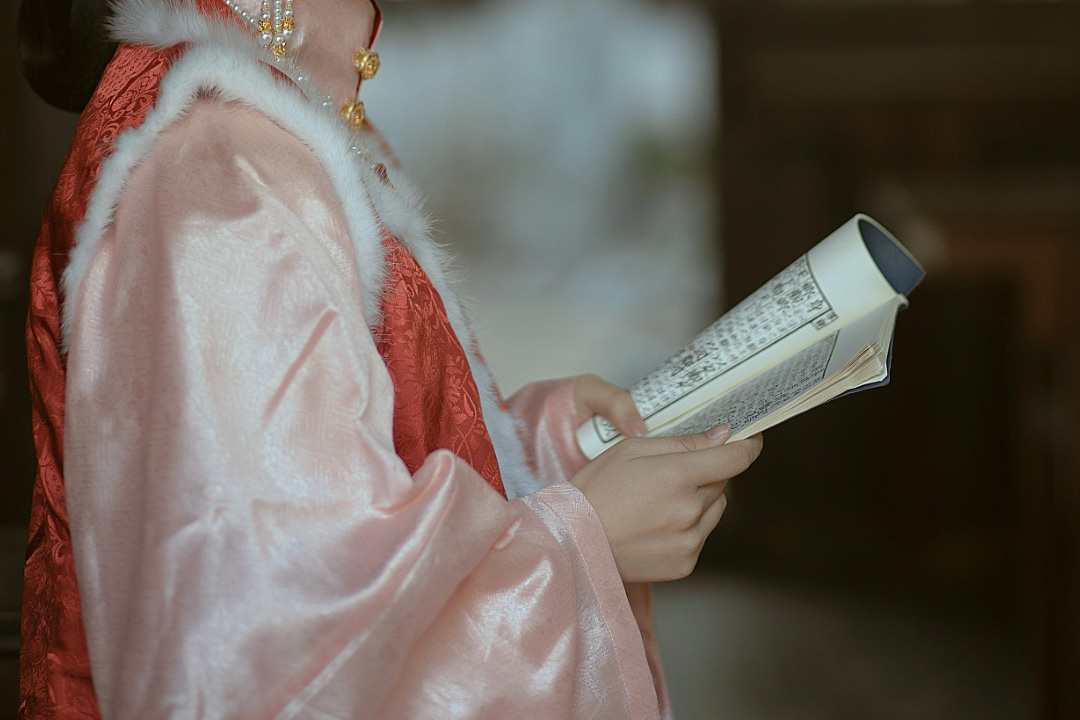 除夕的经典古诗句精选大全,关于除夕的诗句常见有着美好祝愿