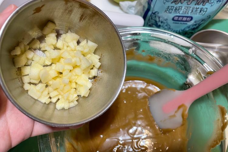 「蜜香紅茶苹果玛德琳」下午茶小点心，独特熟果蜜香