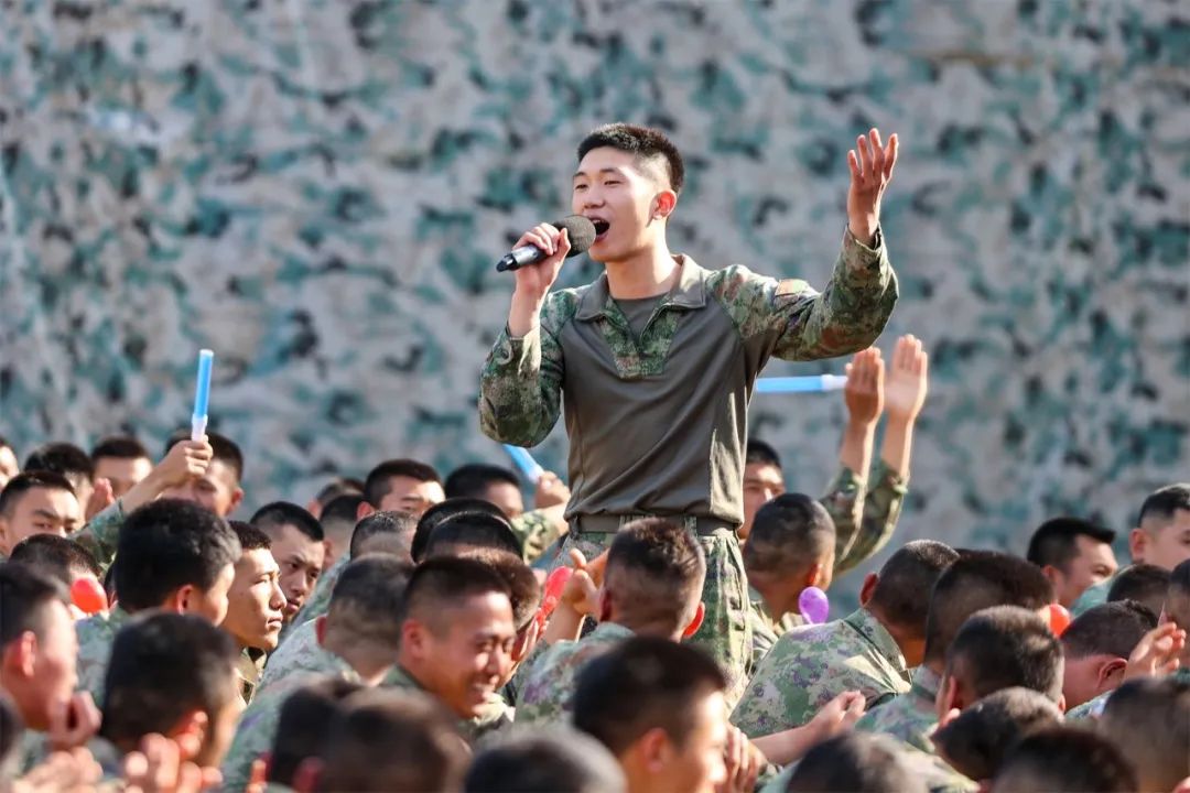 第71集团军：体验“五一”军营乐，别样的精彩！