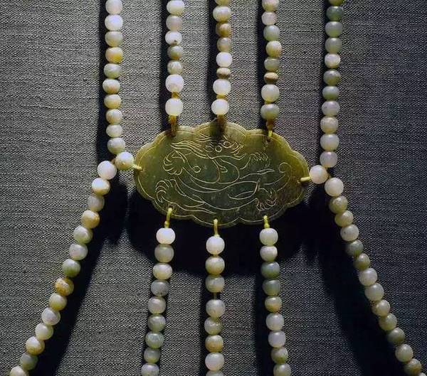 结婚三金一套真一套假,结婚三金没超过一万