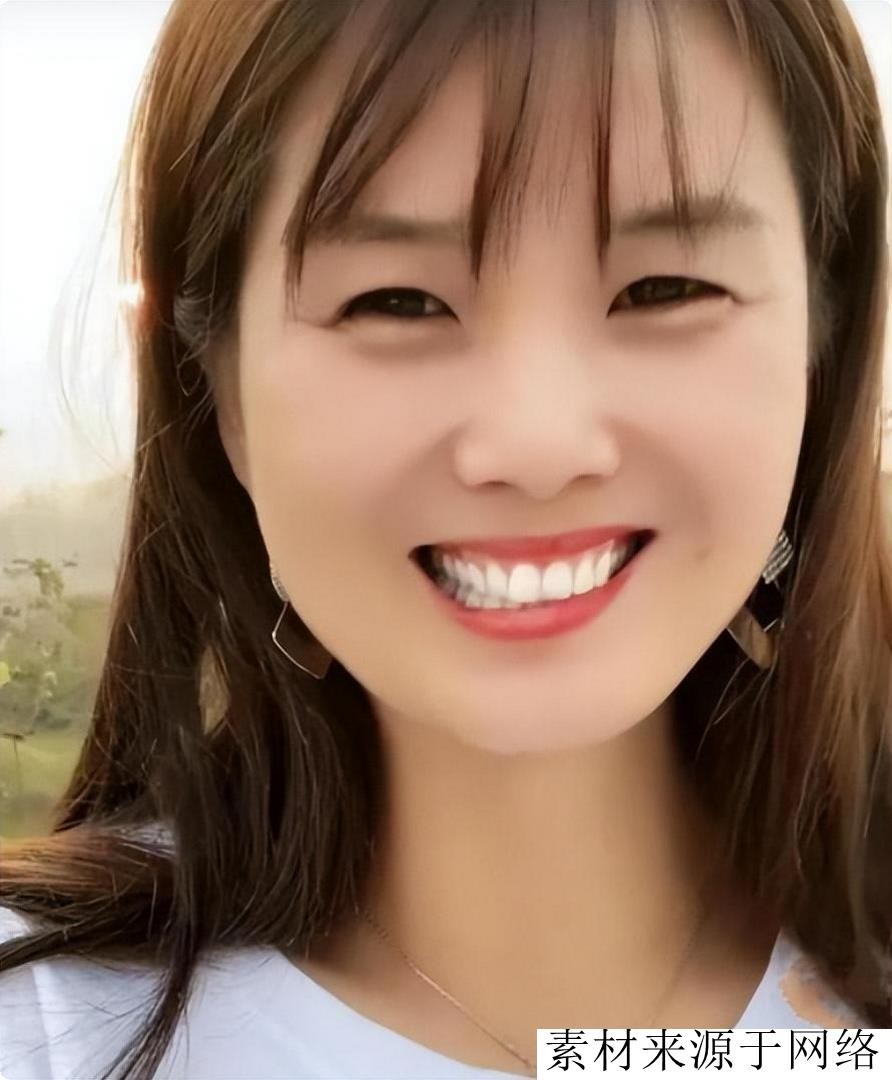 网红一笑倾城为何能成顶流,网红一笑倾城的视频