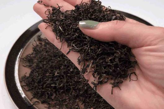 茶叶能存放几年还能喝吗,存放了几年的茶叶还能喝吗