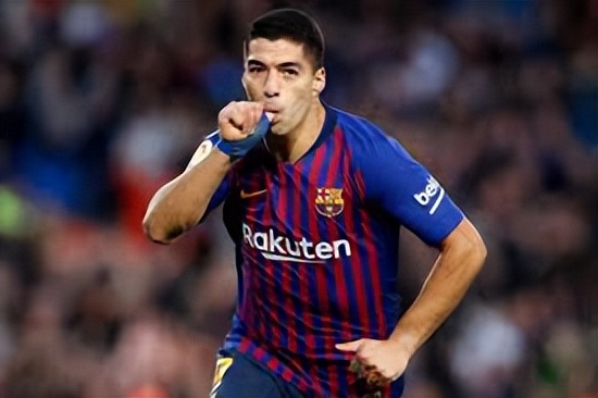 前锋的交织绝妙舞蹈：创造神奇进攻的搭配乐章