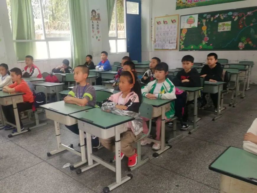 学校用心，学生开心，家长放心｜记天府新区白沙小学周末托管服务