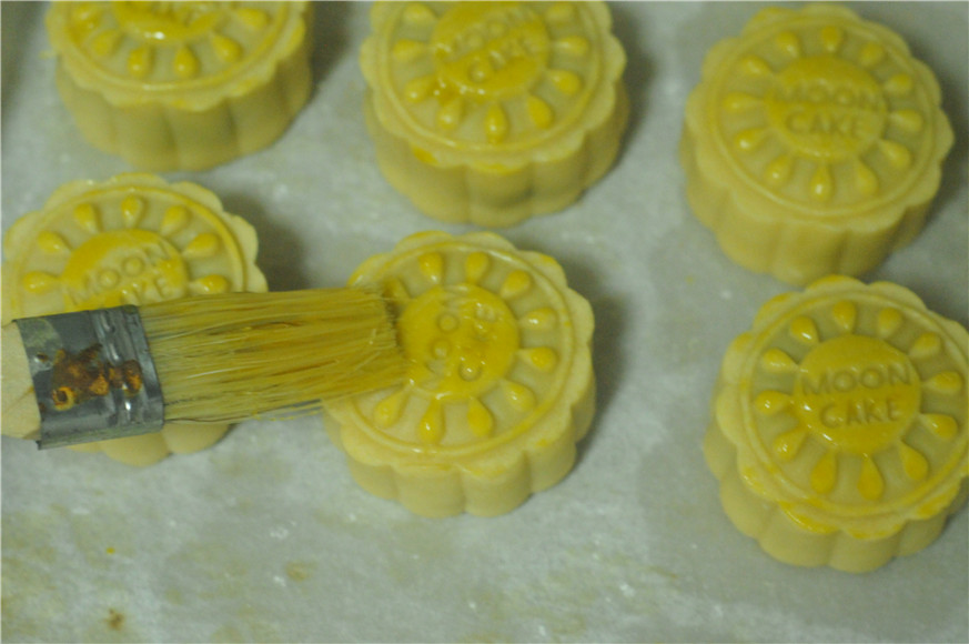 自制月饼发硬怎么回事,自制月饼分馅小妙招