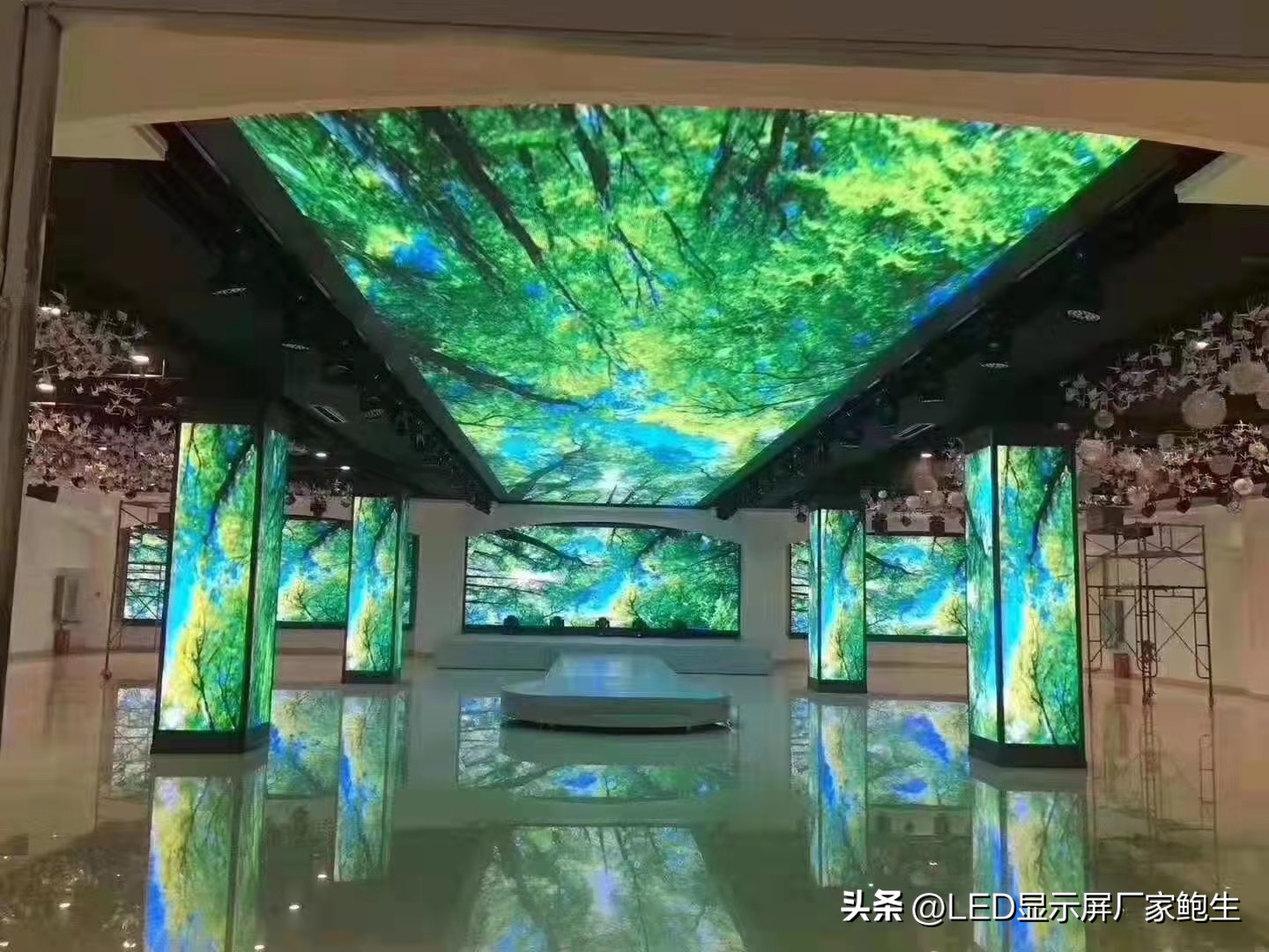 酒店宴会大厅全彩LED电子屏如何挑选