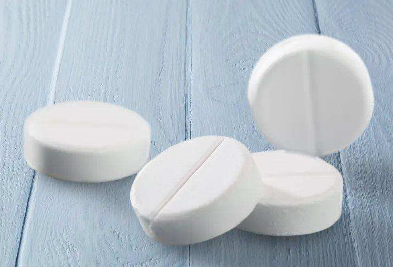 剂量大的药能掰开吃吗,药品掰开吃一半能达到剂量吗