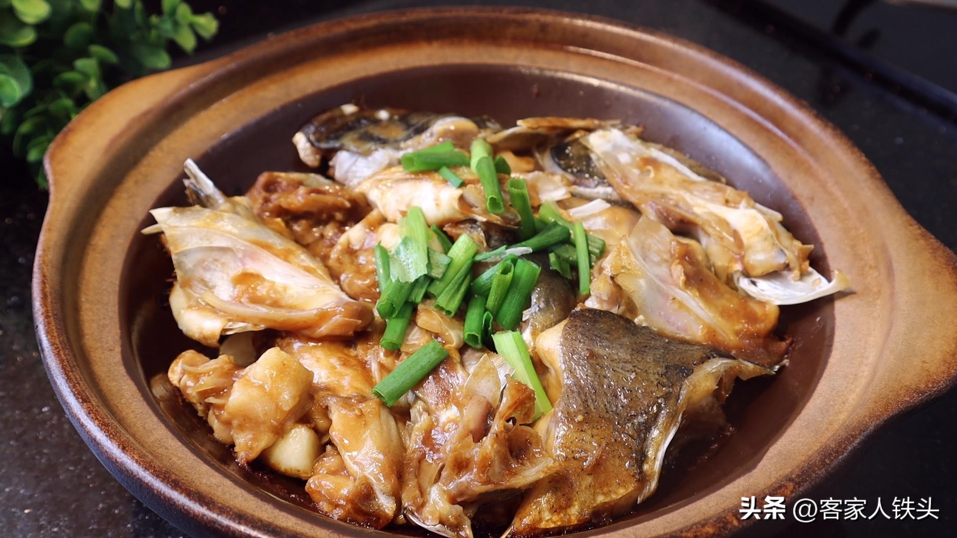 爱吃鱼头原视频,爱吃鱼的一定要收藏教你秘制做法