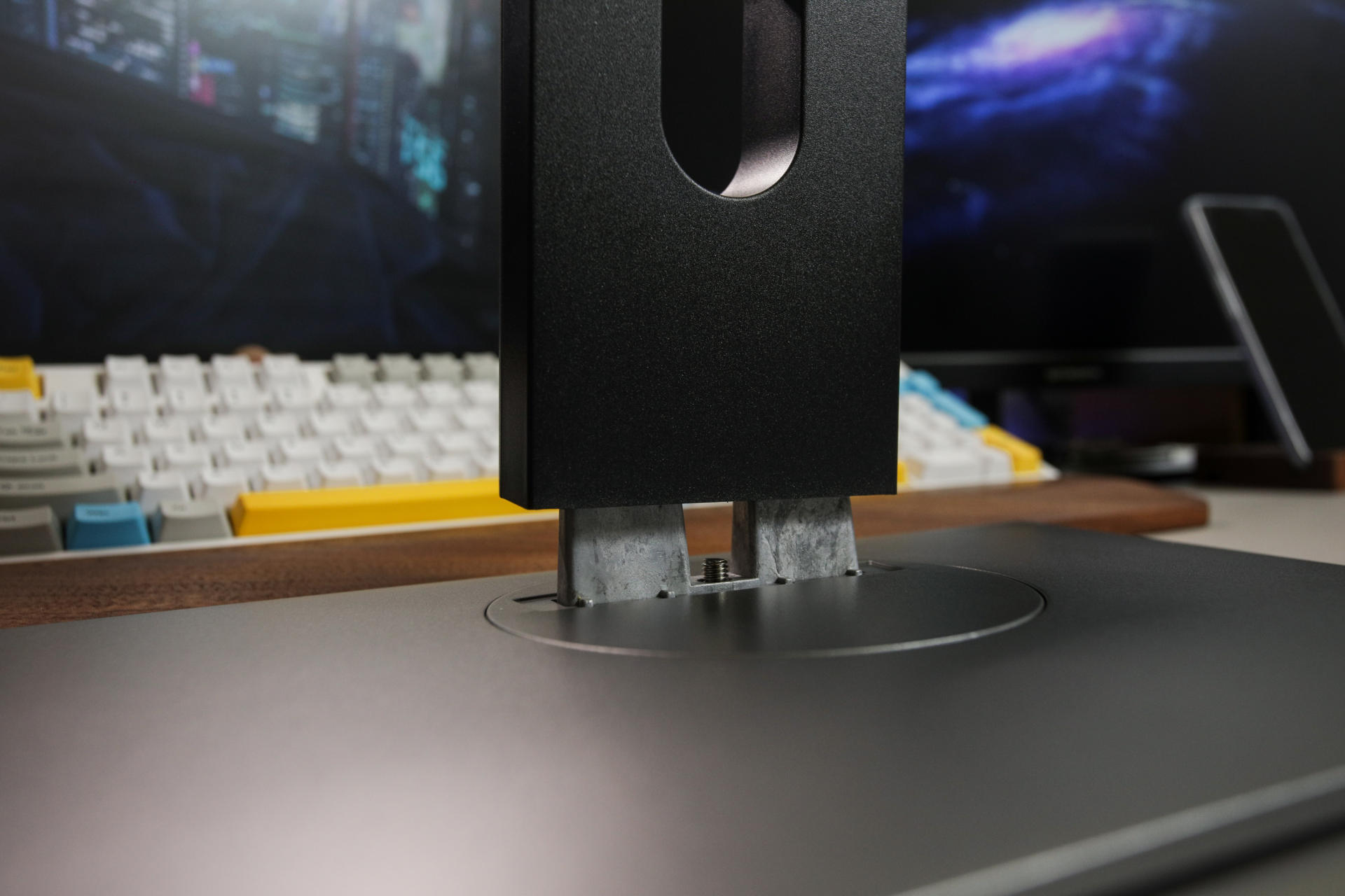 冠捷和优派三星显示器哪个好,4k的显示器优派和冠捷哪个好