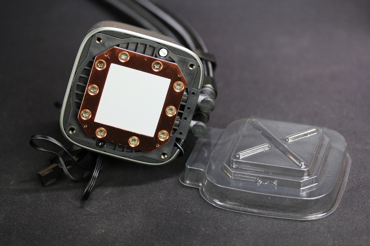 安钛克p20c机箱集线器,安钛克中塔p20无光侧透