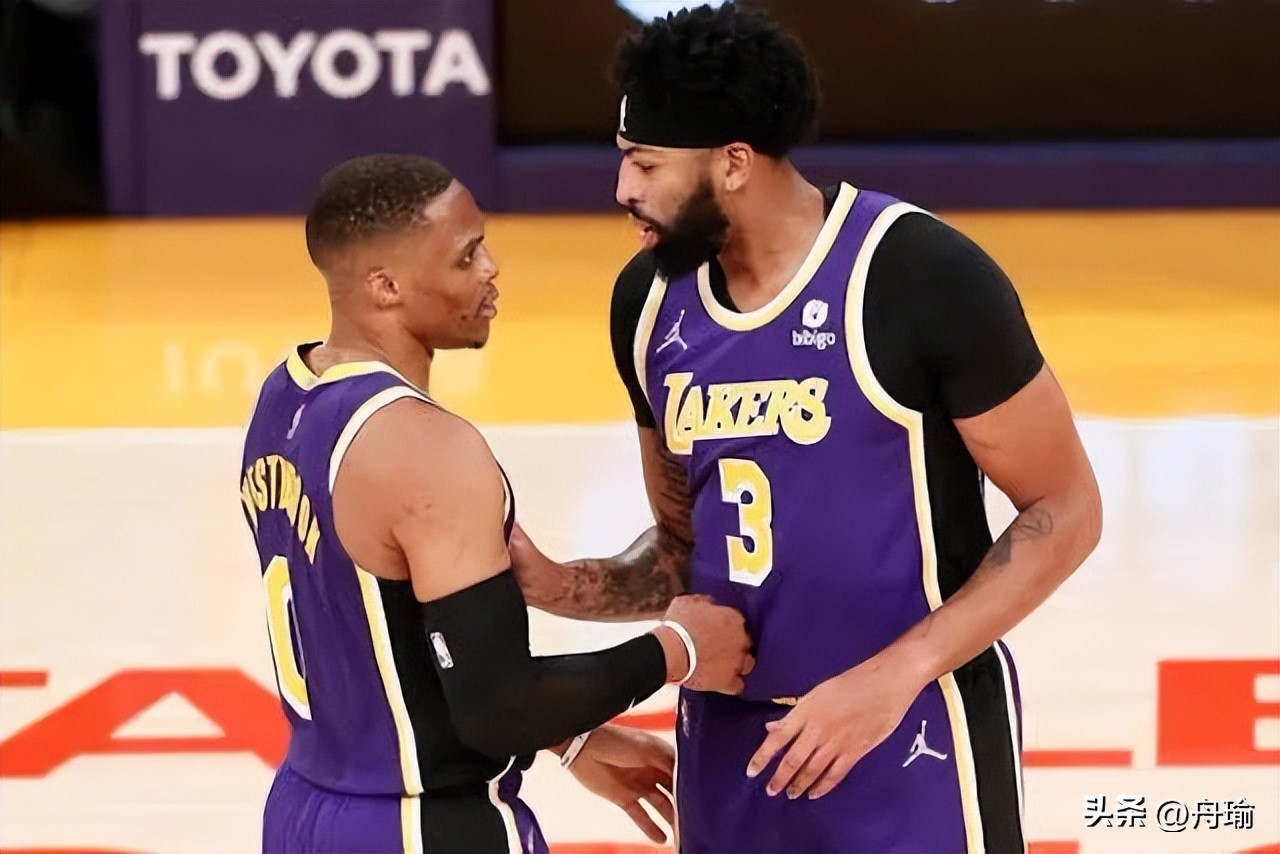 詹皇季后赛连续大帽威少,nba历史75大球员威少