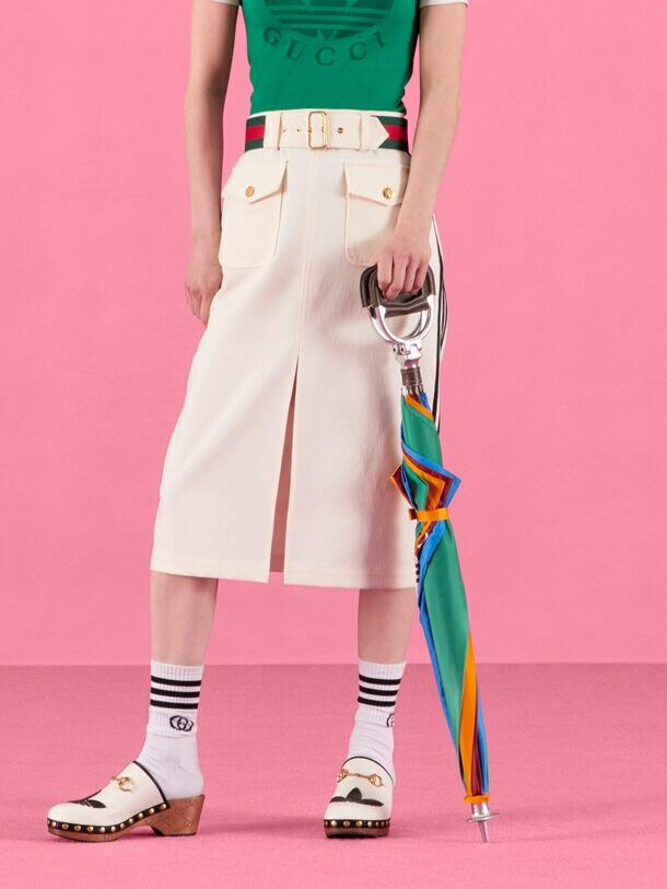 1万块钱可以买小雨伞吗,1万元以下雨伞