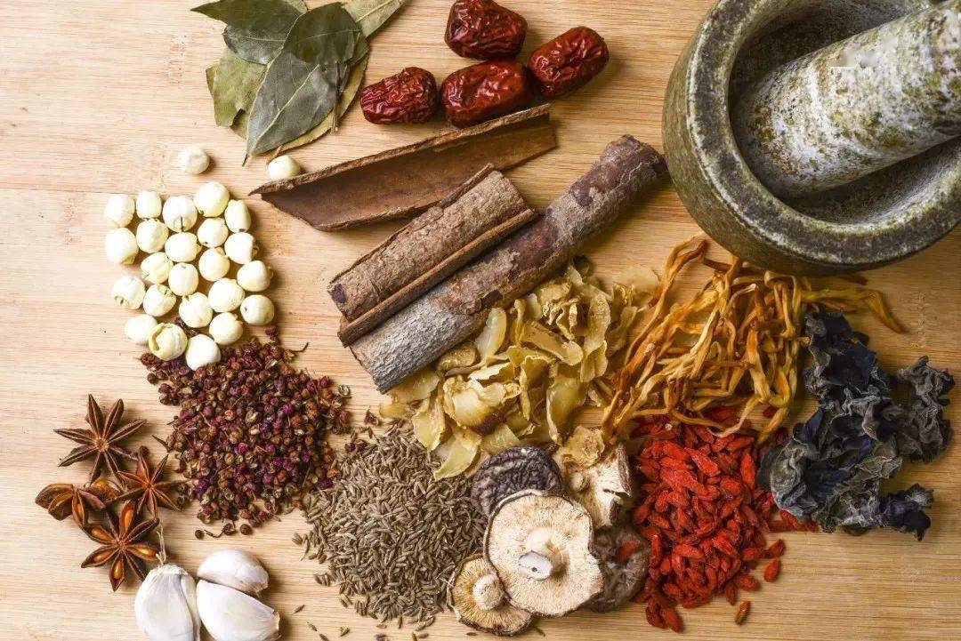 对付多囊，只用一个方子，补肾化瘀，滋阴敛血，简单有效