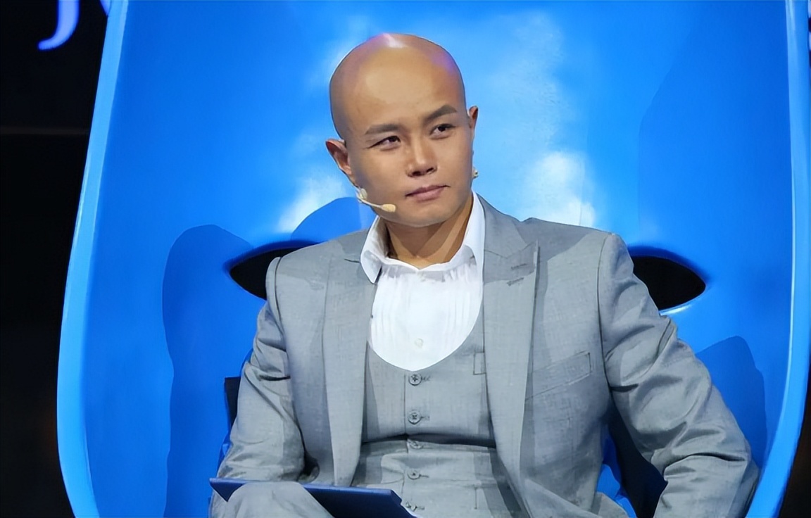 乐嘉为什么变成现在这个样子,跌下神坛的乐嘉真的落魄了吗