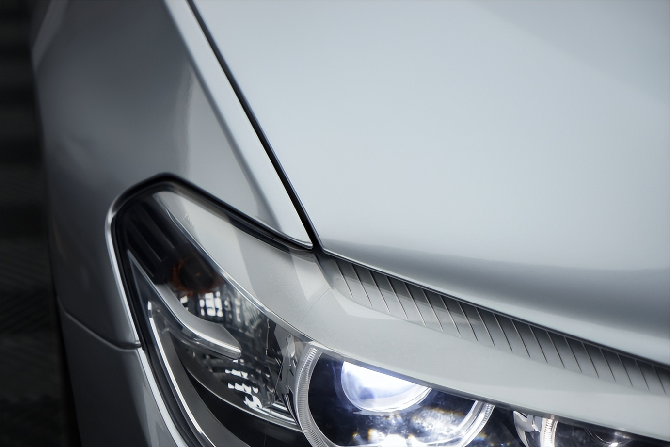 宝马贴什么改色膜回头率高,宝马730改色膜十大排名颜色